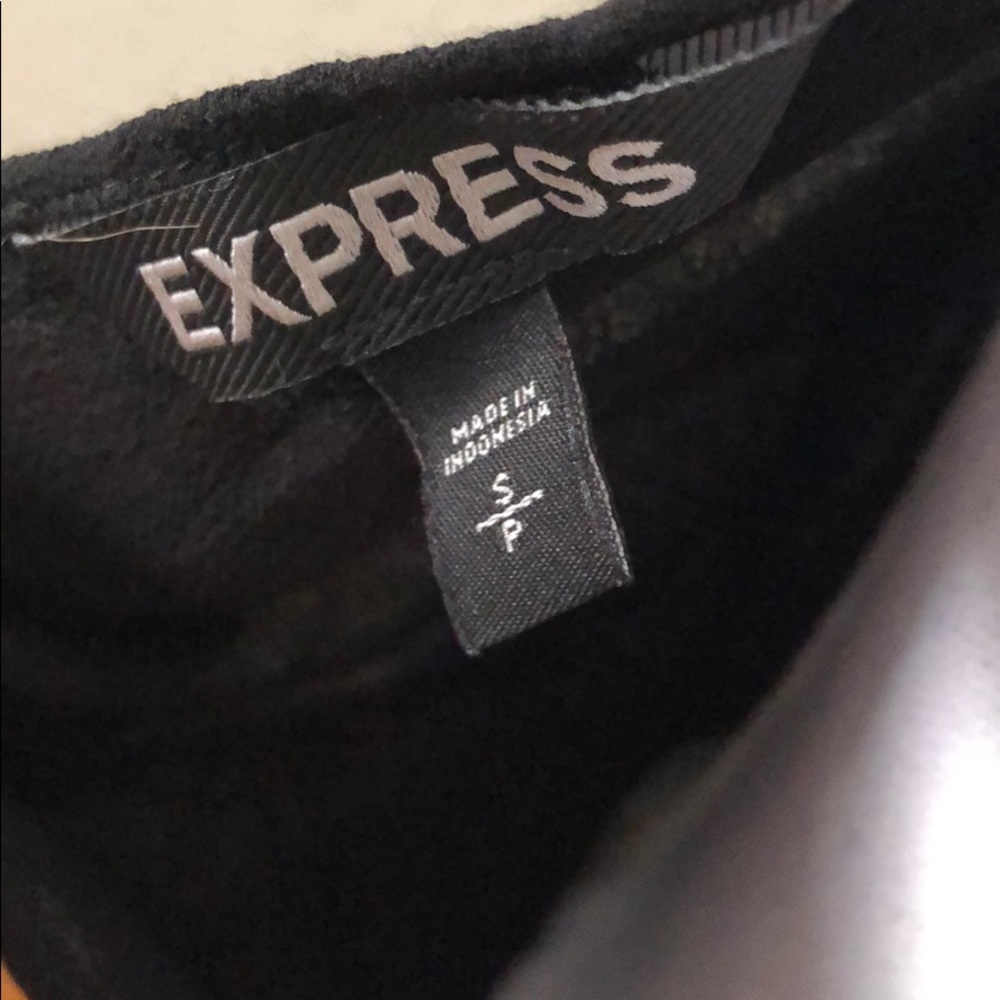 Express Top - Picture 3 of 3